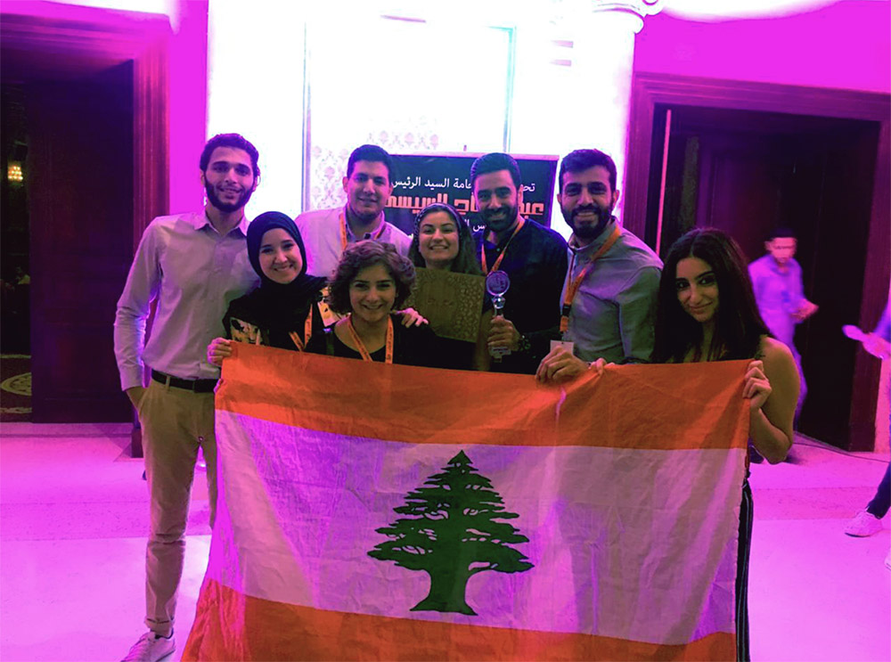 Rahmé Rayshouny de « Masra7jiyé » lauréate du Prix du « Meilleur 1er rôle féminin » lors de la 1ère Rencontre internationale du théâtre universitaire au Caire