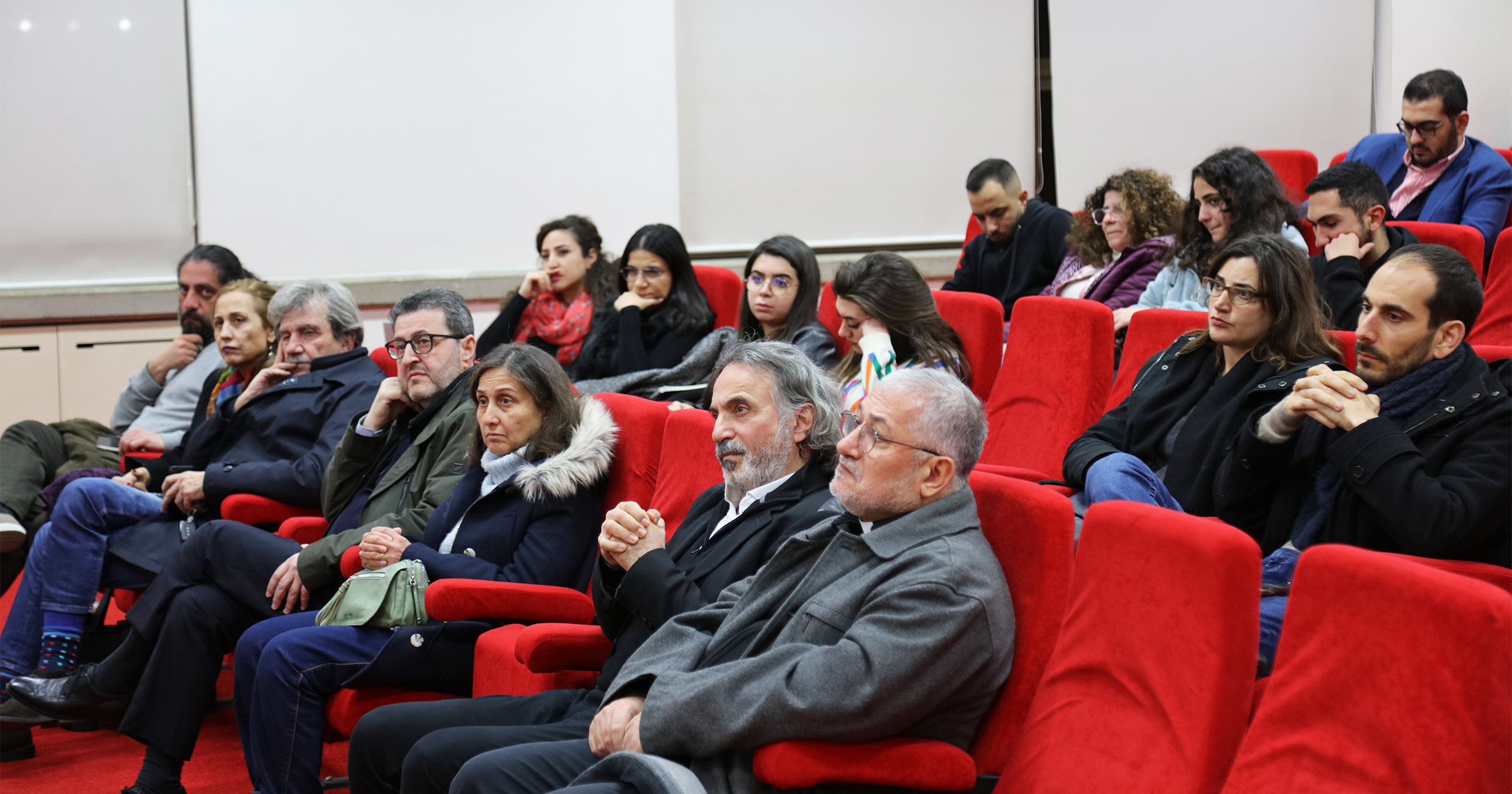 /Gallery/EnglishWebsite/News/LaperceptionactuelledesmusiquessavantesauLiban/fmm-conference-4.jpg