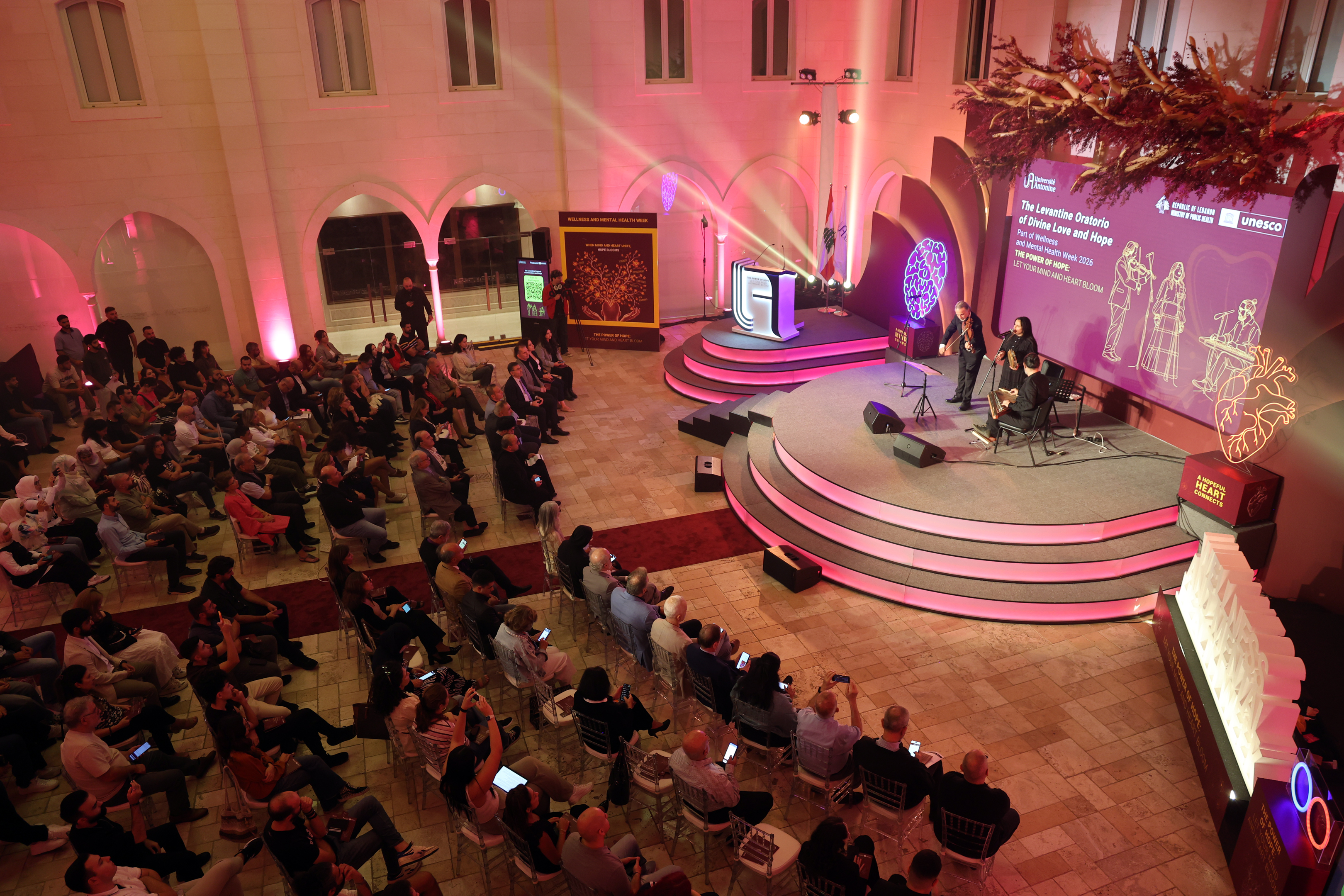 /Gallery/EnglishWebsite/News/TheLevantineOratorioofDivineLoveandHope/wmhw-levantine-oratorio-8.JPG