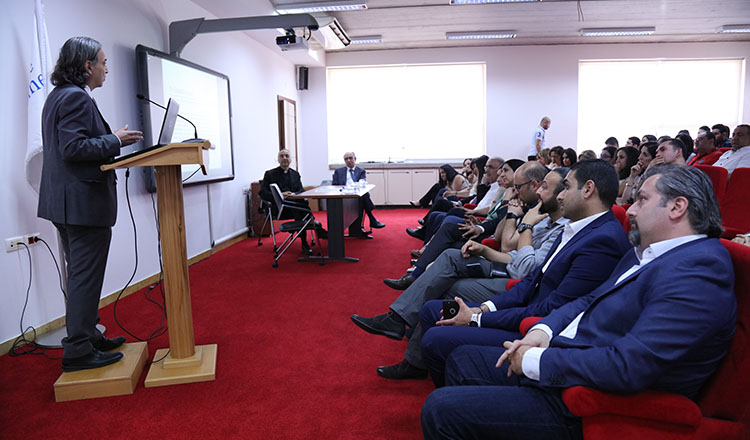 /Gallery/mainwebsitephotos/eventtest/Launchingofthefirstpartoftheresearchprojectsco-financedbytheNationalCouncilforScientificResearch-LebanonandUA/108A3435.jpg